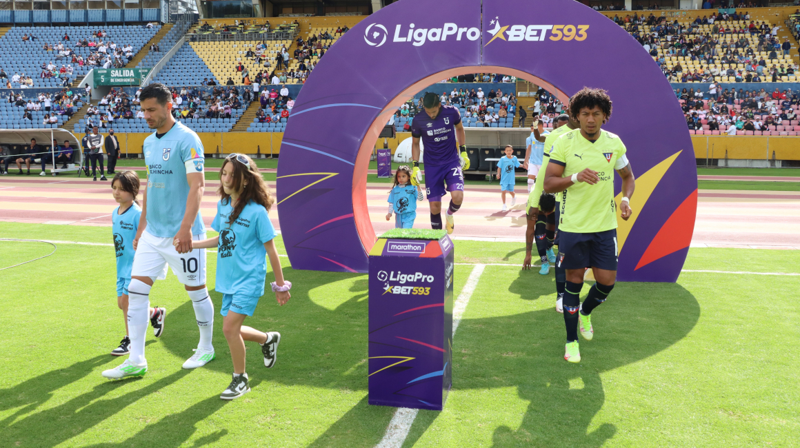 Liga de Quito se enfrentó a Católica el 29 de abril de 2023 por la primera etapa de la LigaPro.