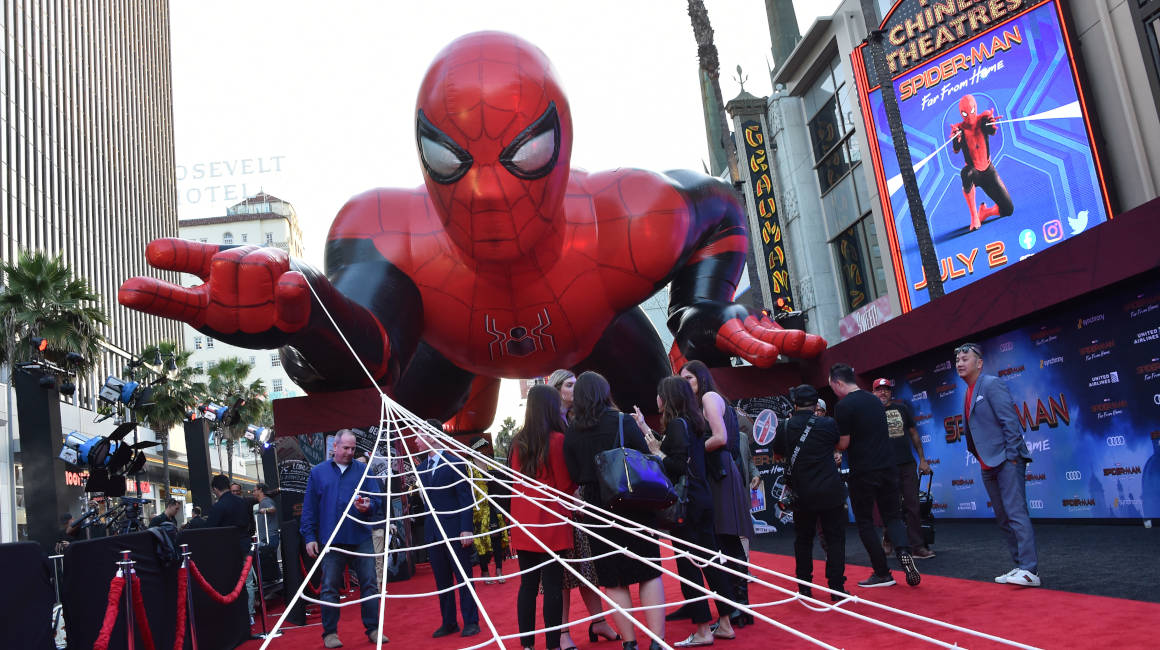 Un Spider-Man inflable gigante en un estreno de la película, en 2019.