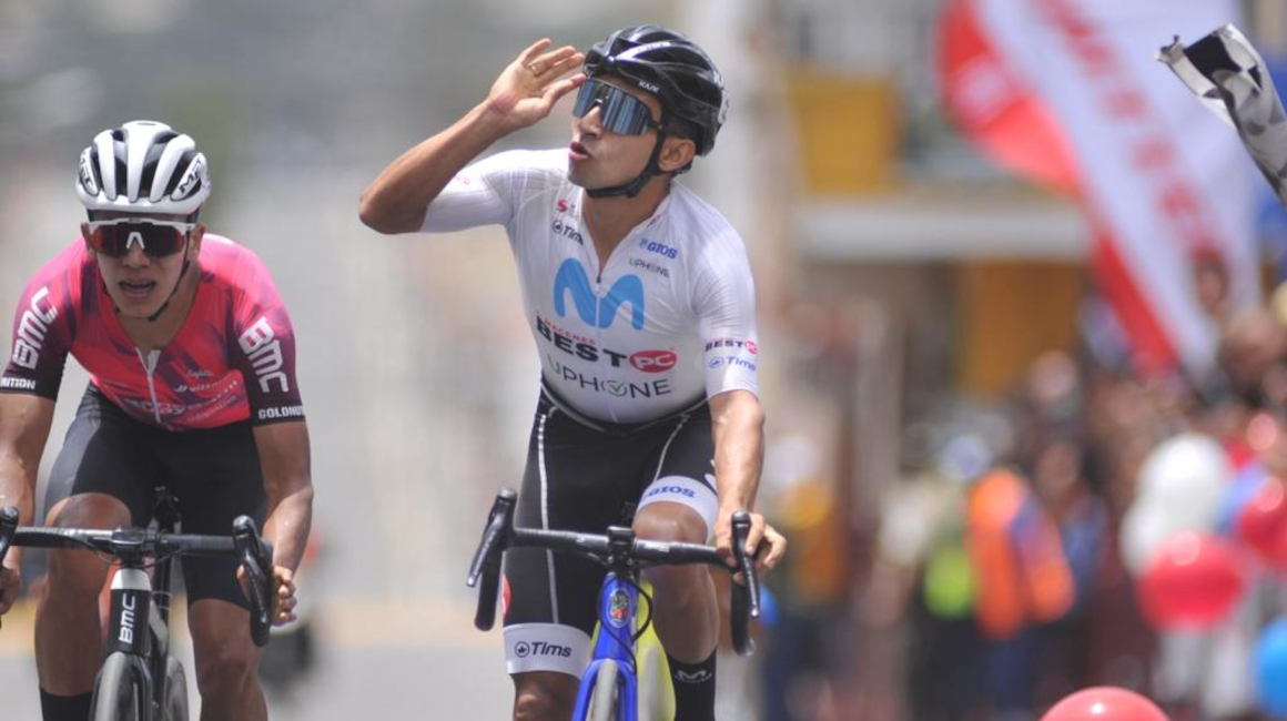 Marco Tulio Suesca, en la meta de la Etapa 4 de la Vuelta al Ecuador, el 28 de septiembre de 2023.