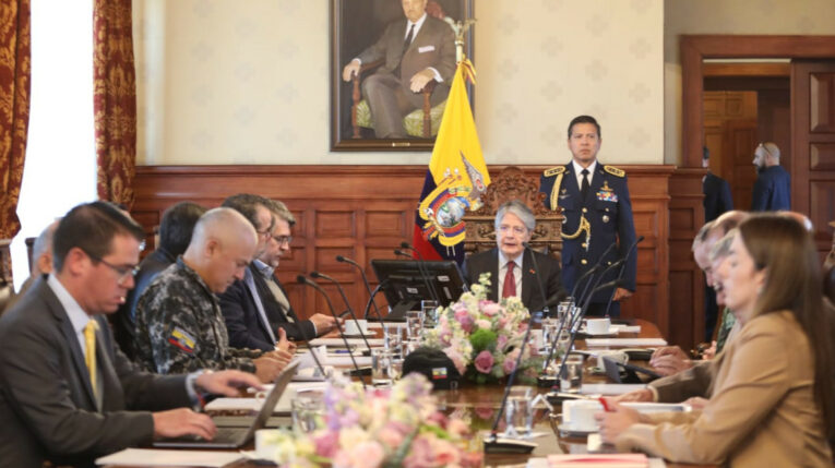 El presidente Guillermo Lasso y el Gabinete de Seguridad, el 28 de septiembre de 2023. 