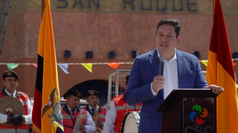Municipio de Cuenca comprará vehículo blindado para traslado del alcalde