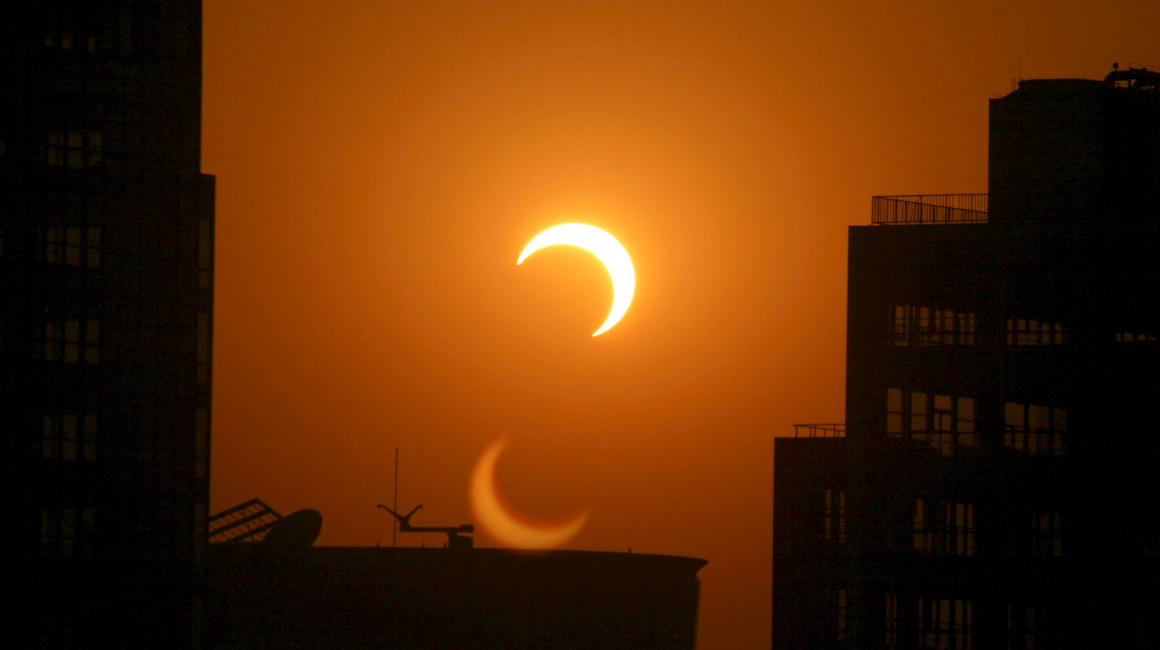 Un eclipse solar anular en China, en 2010.