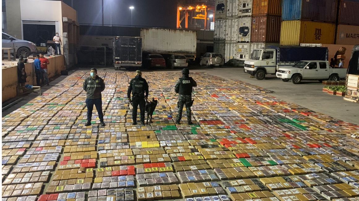 Bloques de cocaína incautada en el Puerto de Guayaquil, Ecuador.