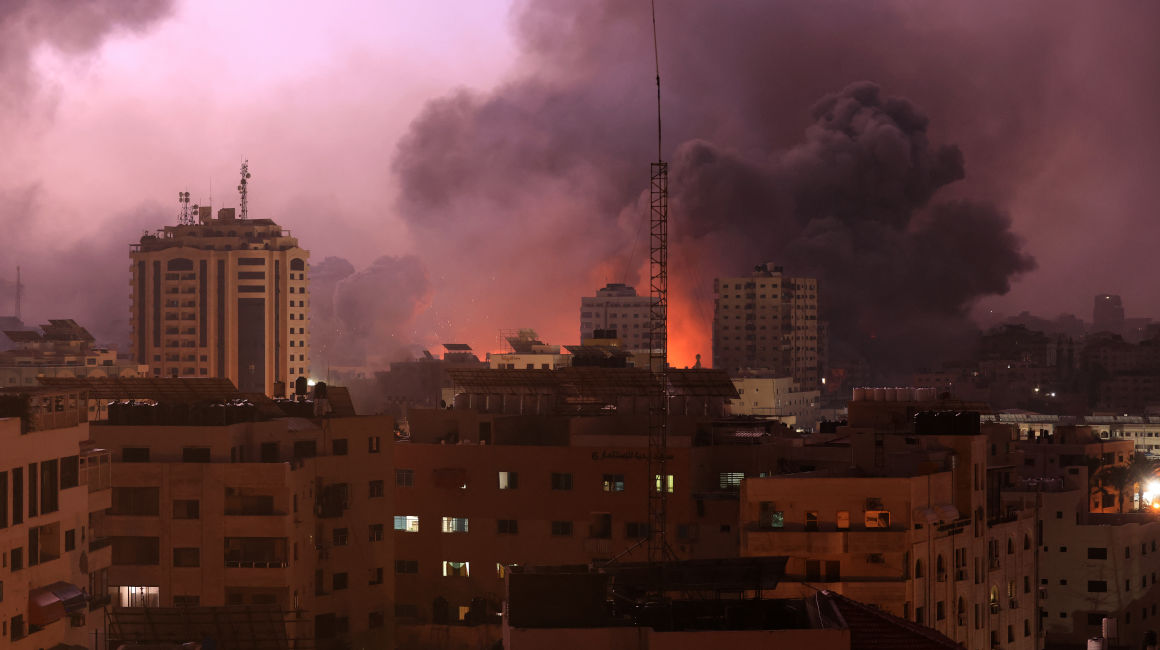 Bombardeo israelí en la ciudad de Gaza el 9 de octubre de 2023.