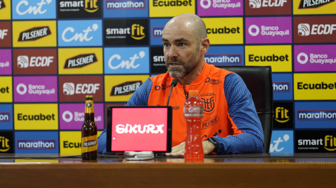 Félix Sánchez Bas, en rueda de prensa en la Casa de la Selección, el 11 de octubre de 2023.