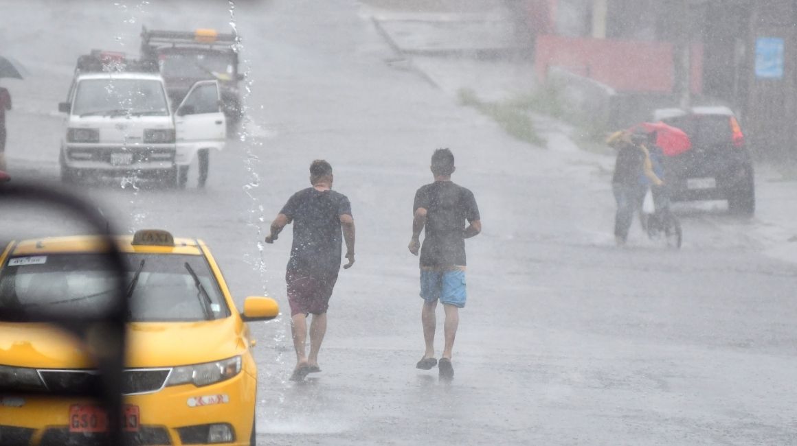 Fuertes lluvias en Manta, en la provincia de Manabí, en marzo de 2023.