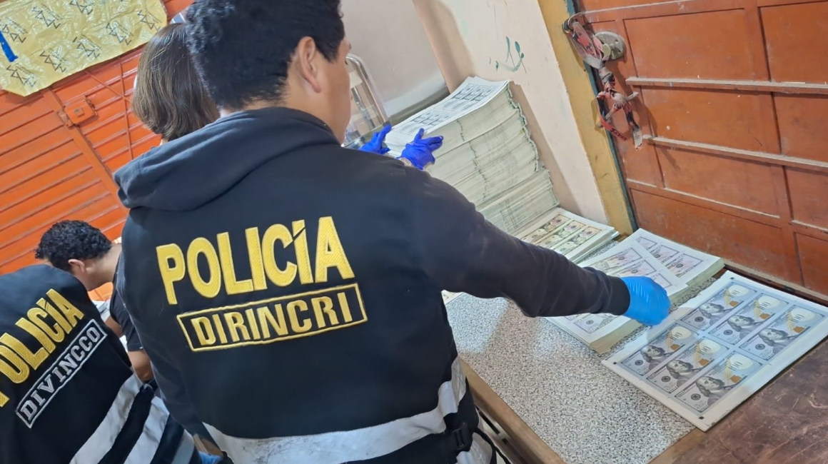 La Policía de Perú incautó USD 2 millones de dólares falsos este 17 de octubre de 2023.