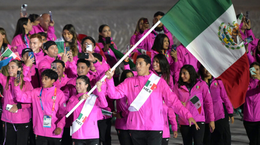 La delegación de México, en la ceremonia de apertura de los Panamericanos. 