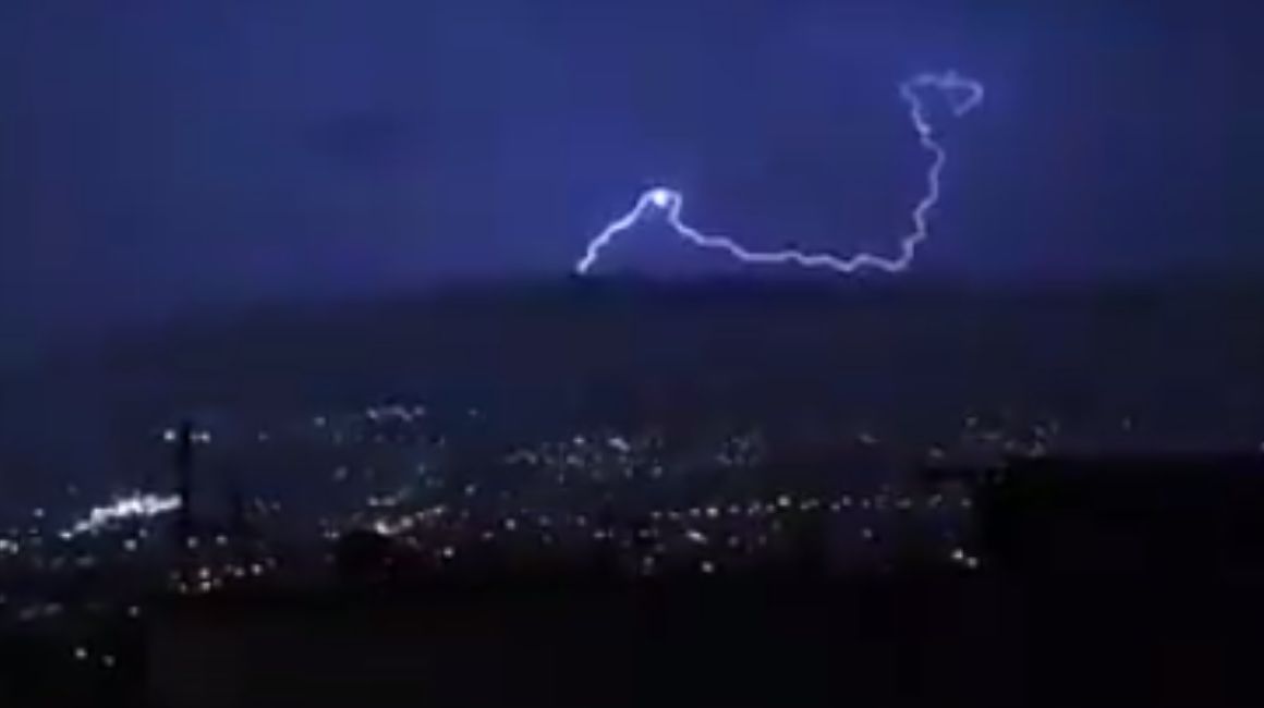 Vista de una tormenta en Quito, el 22 de octubre de 2023.