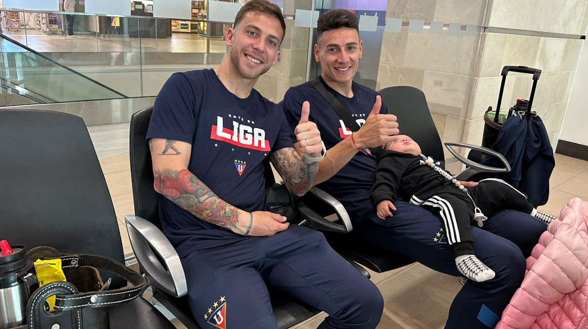 Ezequiel Piovi y Mauricio Martínez, de Liga, listos para viajar a Uruguay a la final de la Copa Sudamericana, el 25 de octubre de 2023.