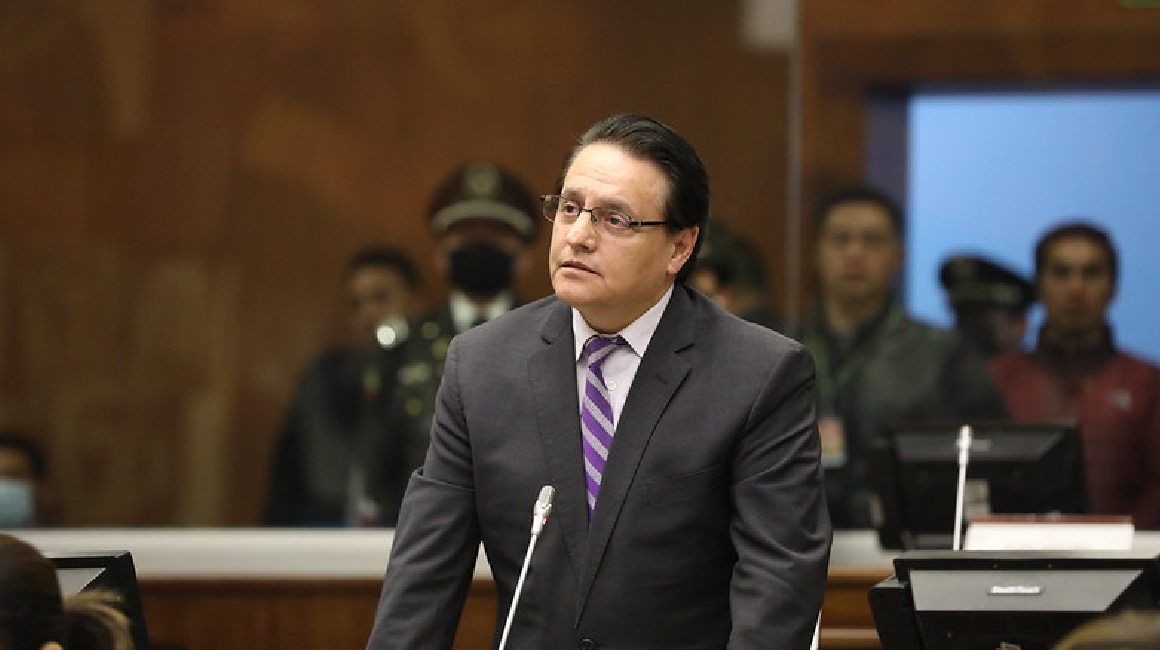 Fernando Villavicencio, exasambleísta, en una sesión plenaria en junio 2022.