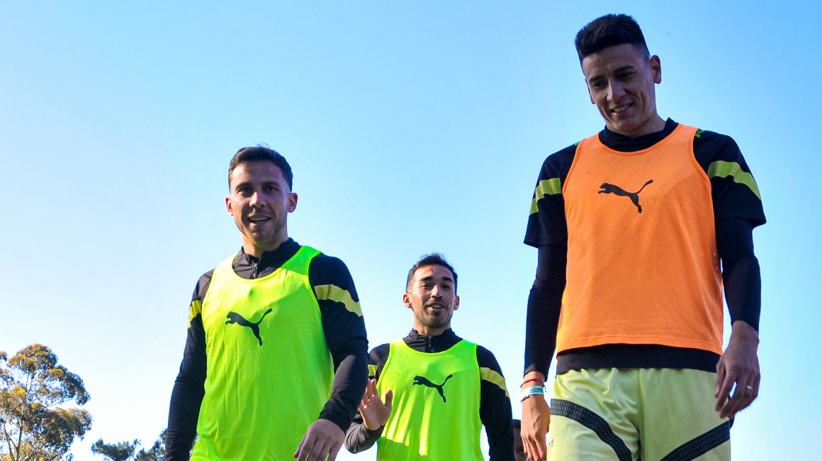 Jugadores de Liga de Quito durante un entrenamiento cumplido este jueves 26 de octubre en Punta del Este.