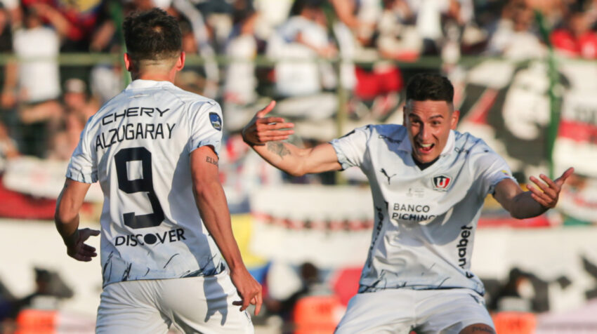  Lisandro Alzugaray celebrando su gol en la final de la Sudamericana.