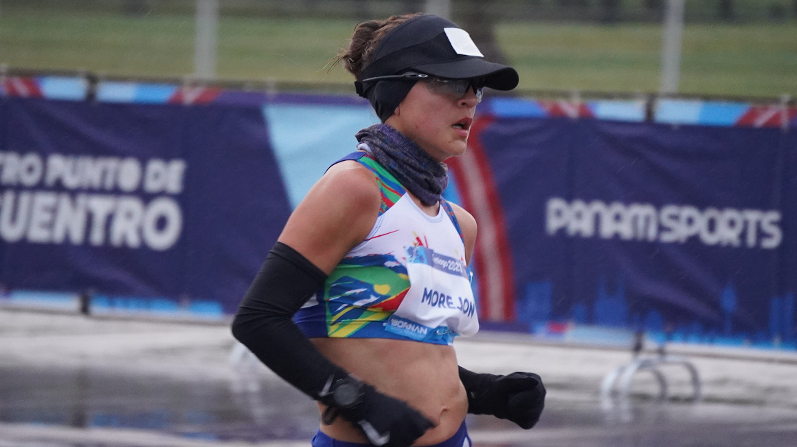 La marchista ibarreña, Glenda Morejón, durante su participación en los Juegos Panamericanos de Santiago, el 29 de octubre de 2023.