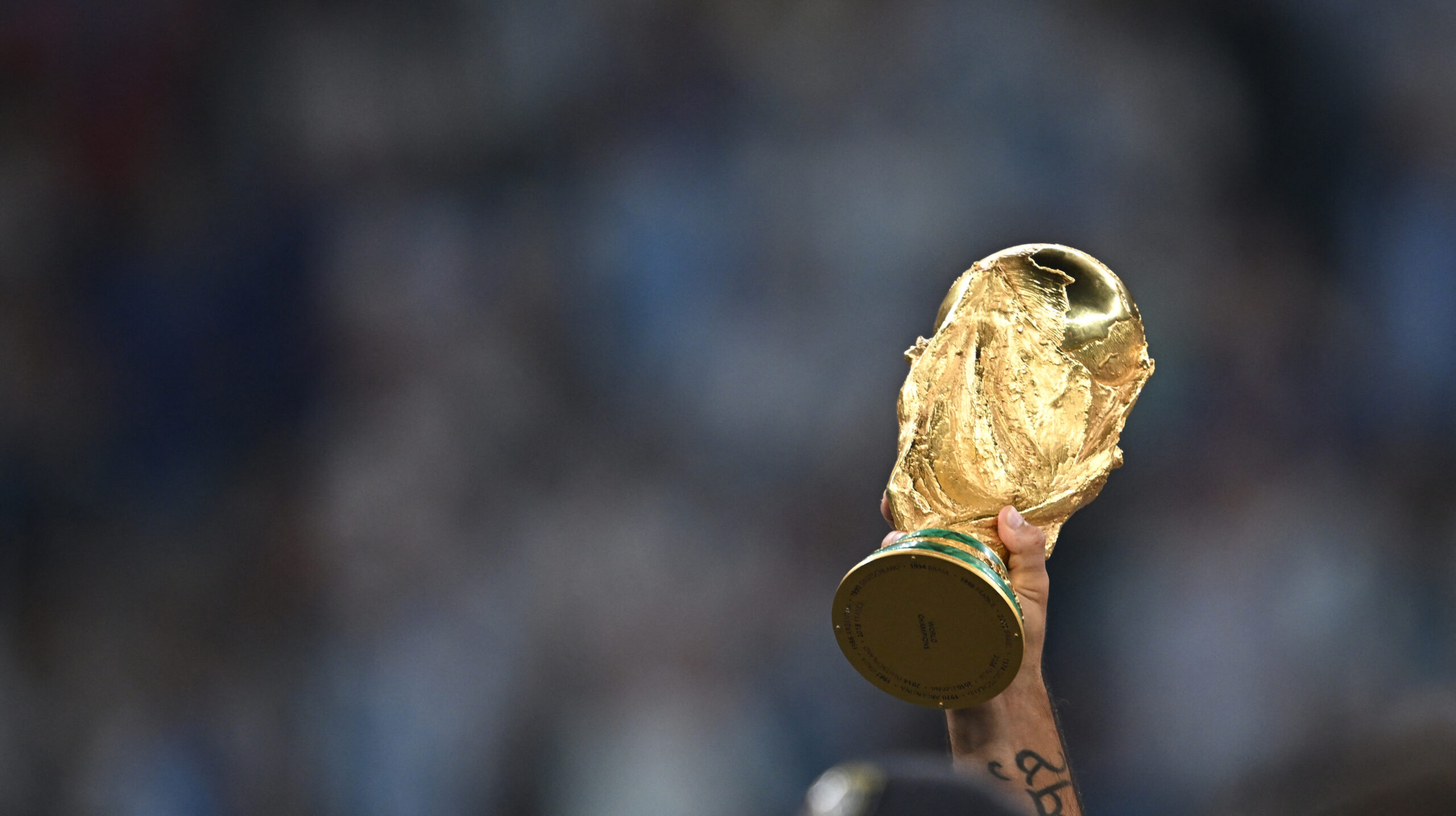 El trofeo de la Copa del Mundo que entrega la FIFA al campeón.