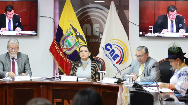 Audiencia del Pleno del CNE en Quito, sobre los resultados oficial de las elecciones presidenciales, el 31 de octubre de 2023.