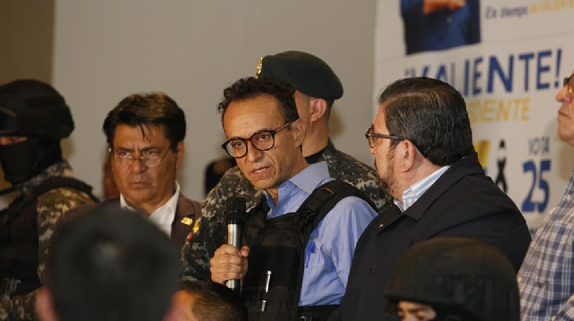 Christian Zurita, excandidato presidencial, en una rueda de prensa el 20 de agosto de 2023.