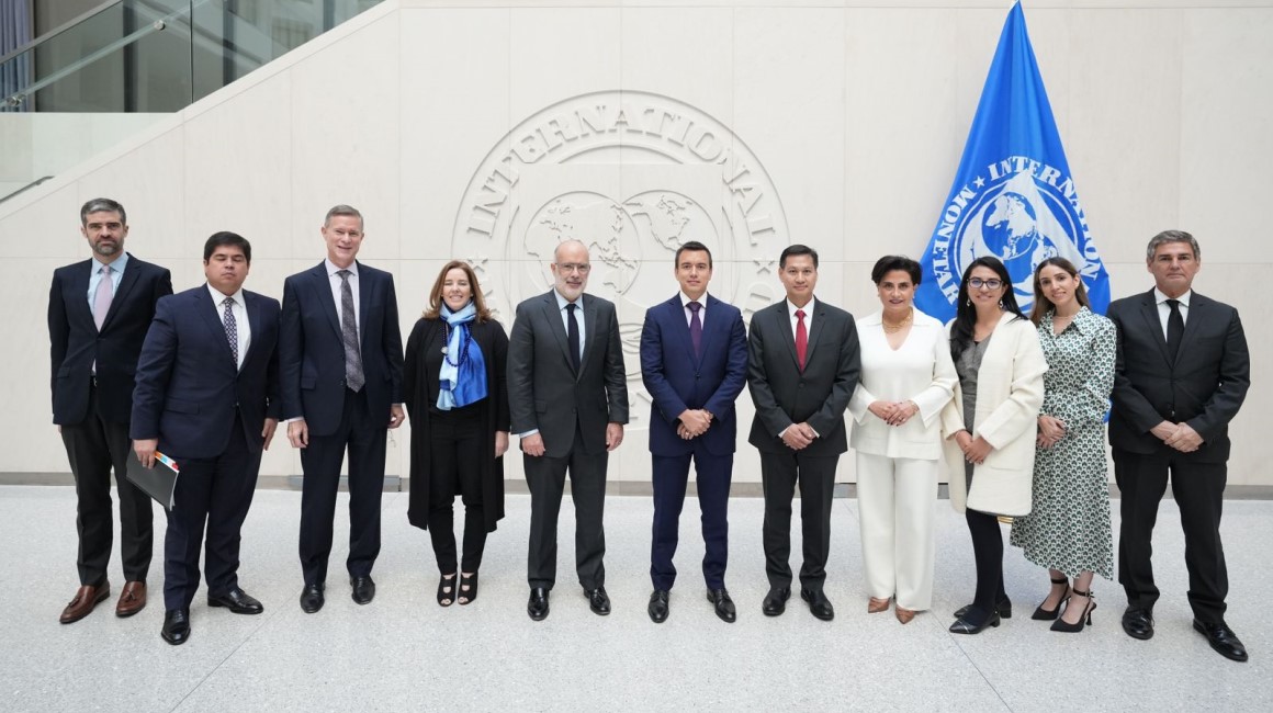 Daniel Noboa y su equipo de trabajo mantuvieron una reunión con representantes del Fondo Monetario Internacional (FMI), en la sede del organismo en Washington D.C.