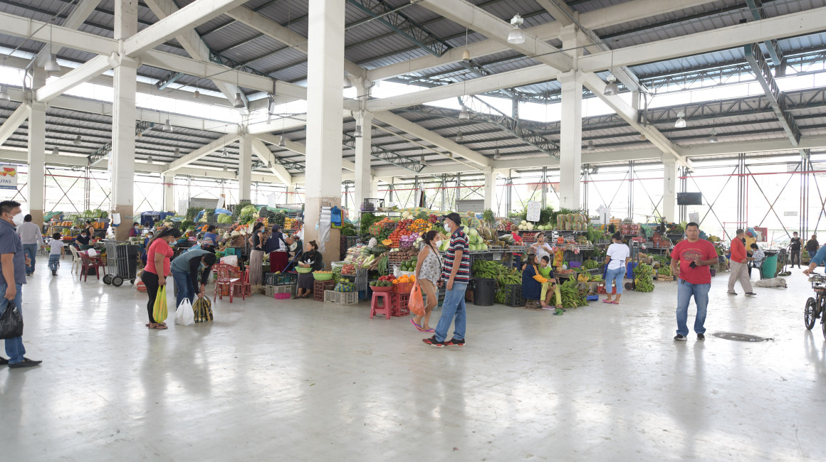 Mercado Las Esclusas en Guayaquil