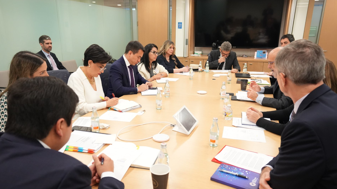 Reunión del presidente electo, Daniel Noboa, con el Fondo Monetario Internacional, en Washington, el 6 de noviembre de 2023.