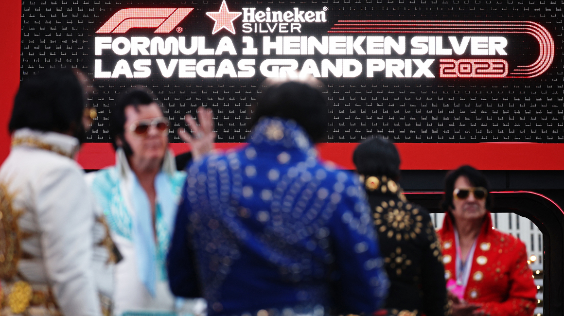 Así luce el Paddock durante los avances previos al Gran Premio de F1 de Las Vegas, el 15 de noviembre de 2023.