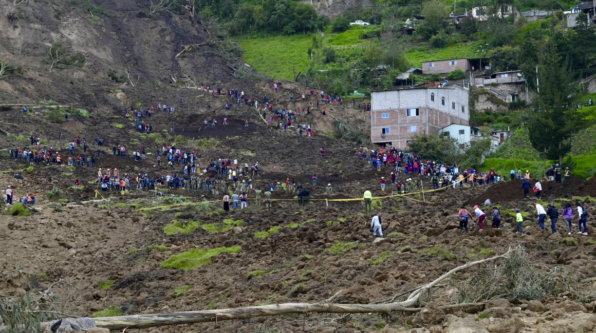 Deslizamiento en Alausí, provincia de Chimborazo,  de finales de marzo de 2023, efecto de la etapa lluviosa anómala de inicios de año.  
