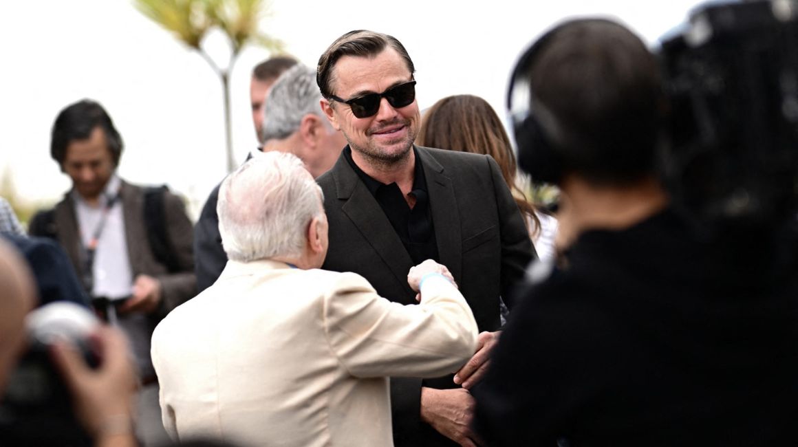 Martin Scorsese, de espalda, junto a Leonardo DiCaprio. Han trabajado juntos en seis películas. 
