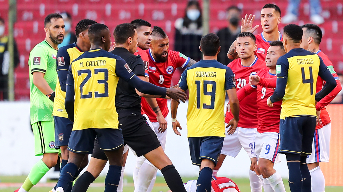 Ecuador se enfrentó a Chile por Eliminatorias en el estadio Rodrigo Paz Delgado, el 5 de septiembre de 2021.