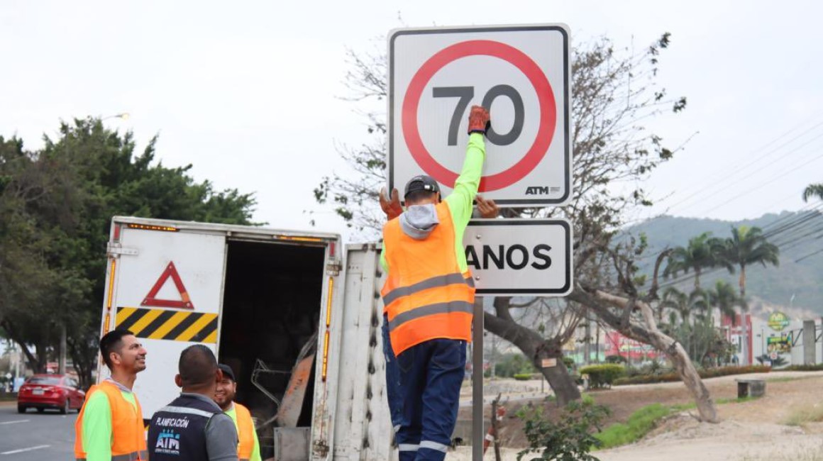 Obreros cambian el límite de velocidad en vía a a Costa, de 90 a 70 kilómetros por hora para vehículos livianos.