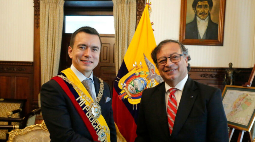 El presidente Daniel Noboa (izquierda) junto a su homólogo de Colombia, Gustavo Petro, en el Palacio de Carondelet, el 23 de noviembre de 2023.