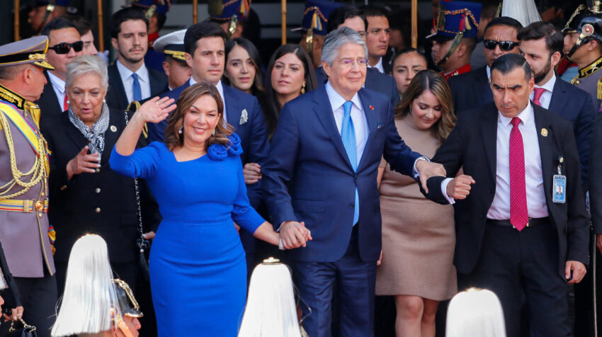 Salida de Guillermo Lasso y de su familia, tras la posesión de Daniel Noboa, este 23 de noviembre de 2023.