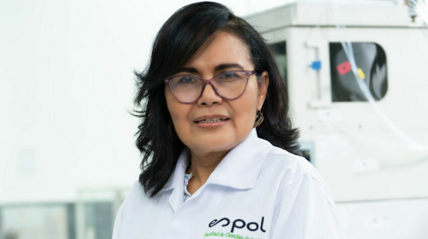 La doctora y profesora investigadora de la ESPOL, Patricia Manzano.