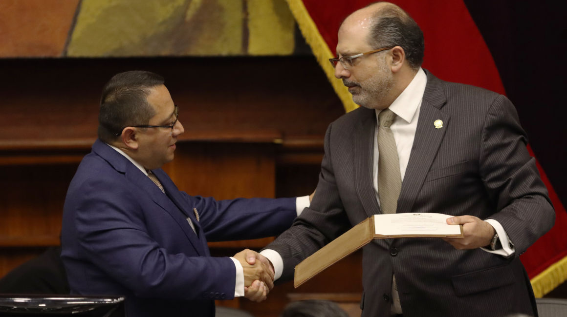 posesión nuevo contralor Mauricio Torres asamblea nacional