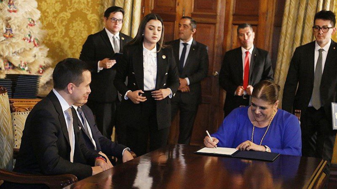 Mónica Palencia, en su investidura como ministra de Gobierno y encargada del Ministerio del Interior, designó a dos viceministros de Seguridad.