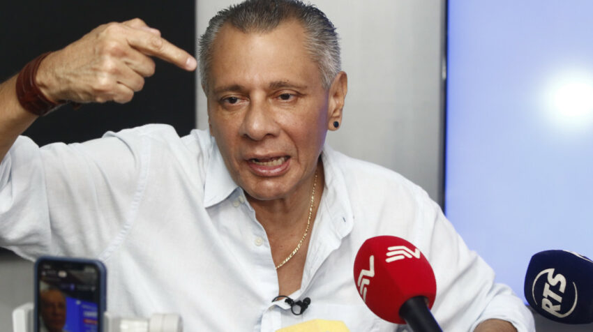 Imagen referencial del exvicepresidente Jorge Glas, en una rueda de prensa, octubre de 2023.