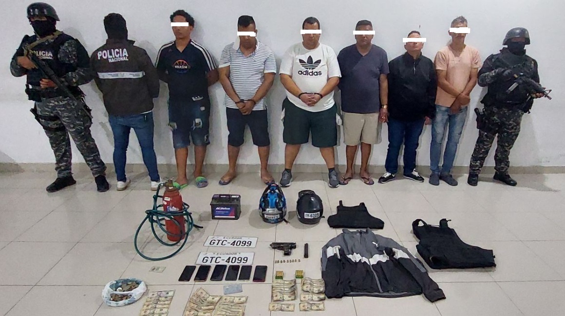 Detenidos por robo a cajeros automáticos en Guayaquil.