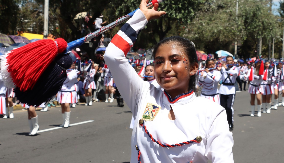 Desfile de la Confraternidad 2023, en Quito.