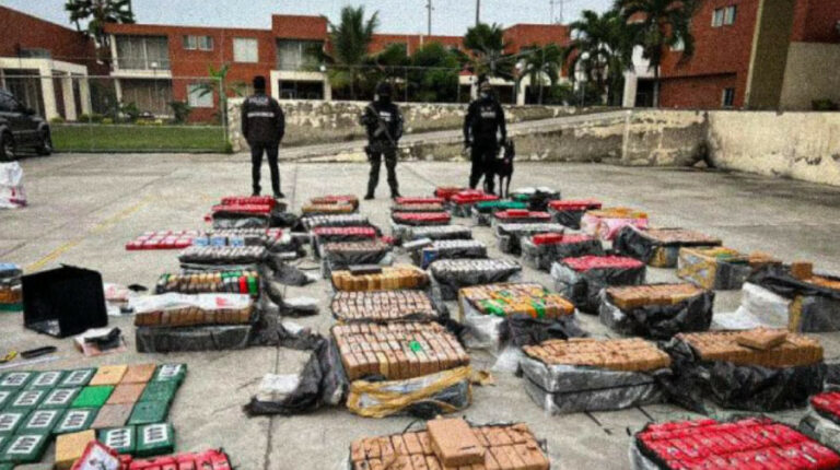 Tripulantes de un narcosubmarino son condenados a 13 años de prisión