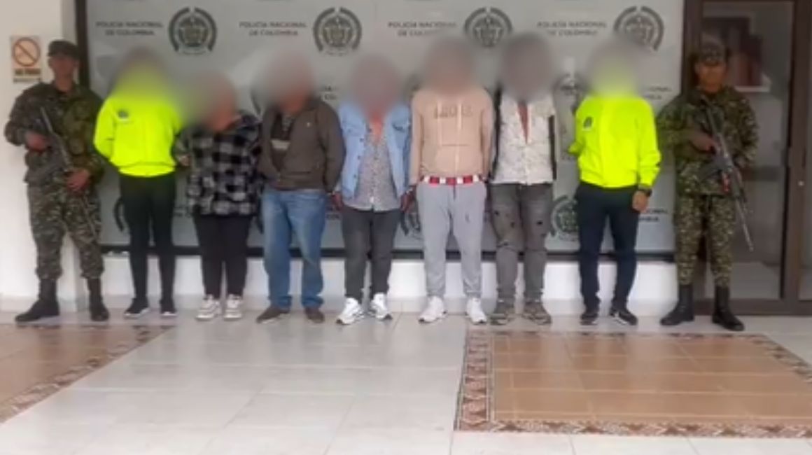 La Policía de Colombia detuvo a los presuntos integrantes de una banda narcodelictiva.