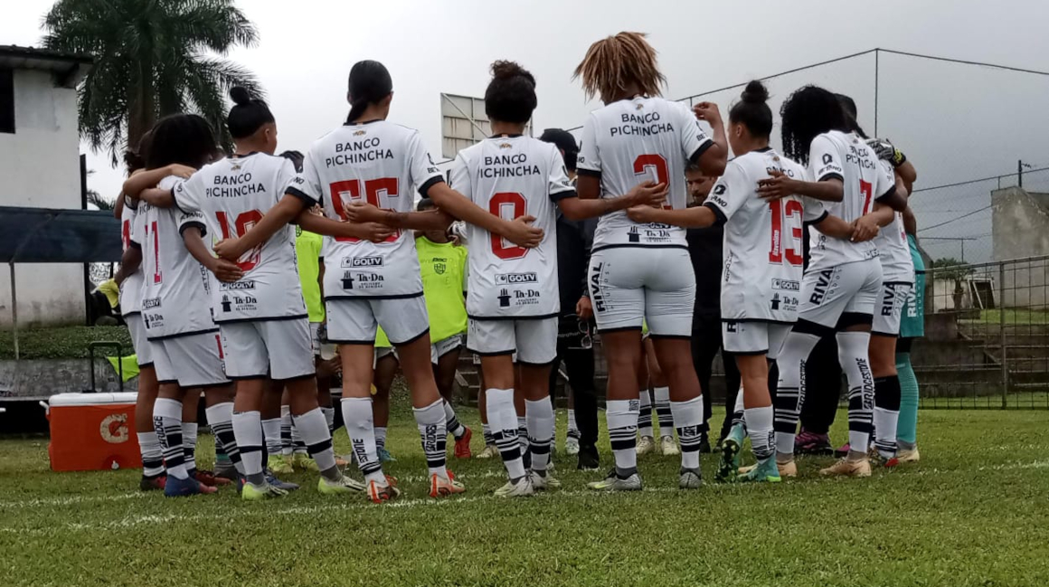 Jugadoras de Toreros FC, durante la semifinal de vuelta ante Deportivo Santo Domingo, el pasado 8 de diciembre de 2023.