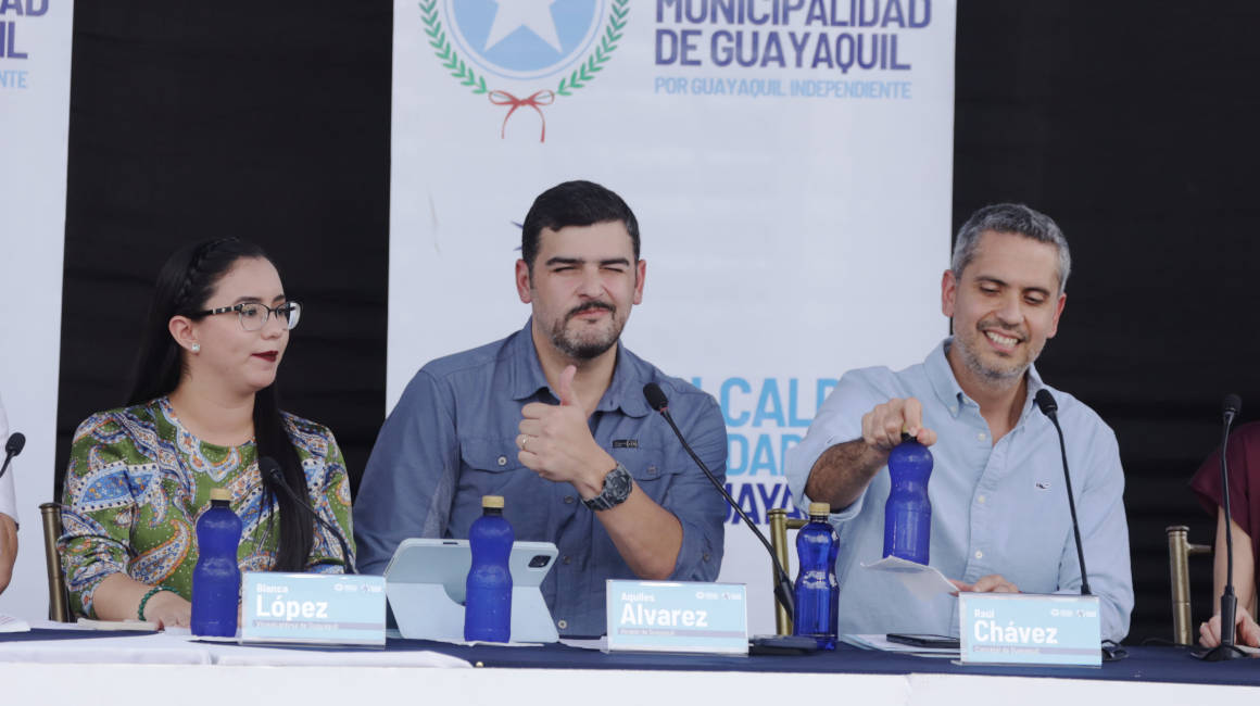 El alcalde de Guayaquil, Aquiles Alvarez, en la sesión del Concejo Cantonal