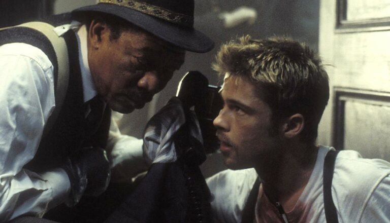 Morgan Freeman y Brad Pitt, en una escena de 'Se7en'.