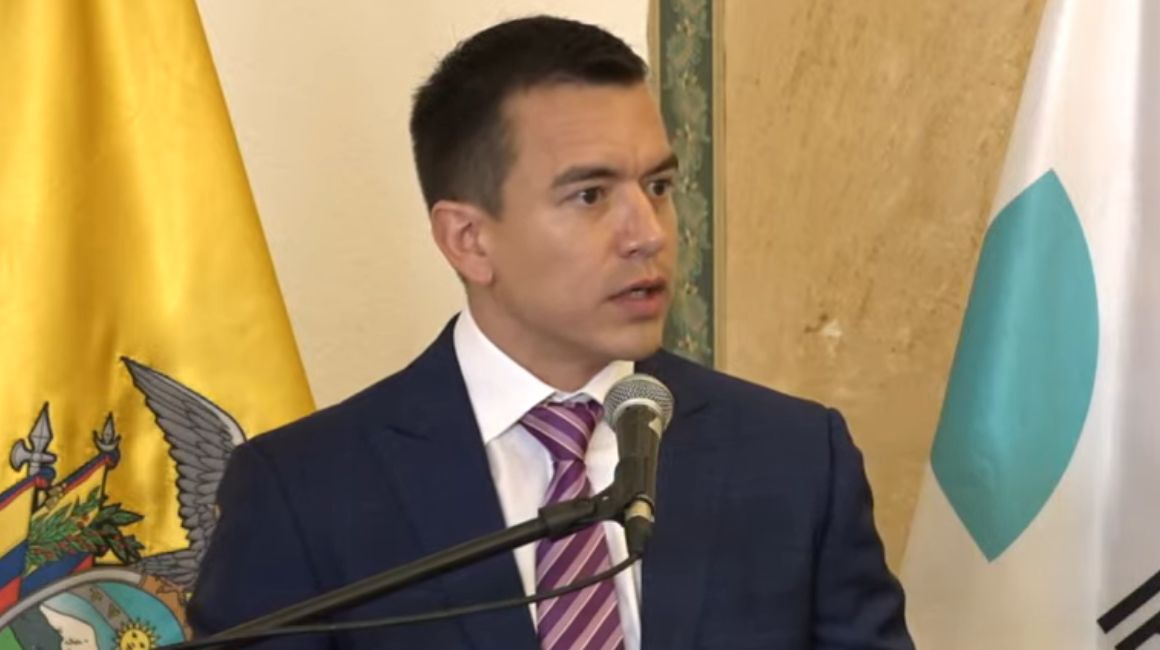 El presidente Daniel Noboa en la Gobernación del Azuay, en Cuenca, el 21 de diciembre de 2023.