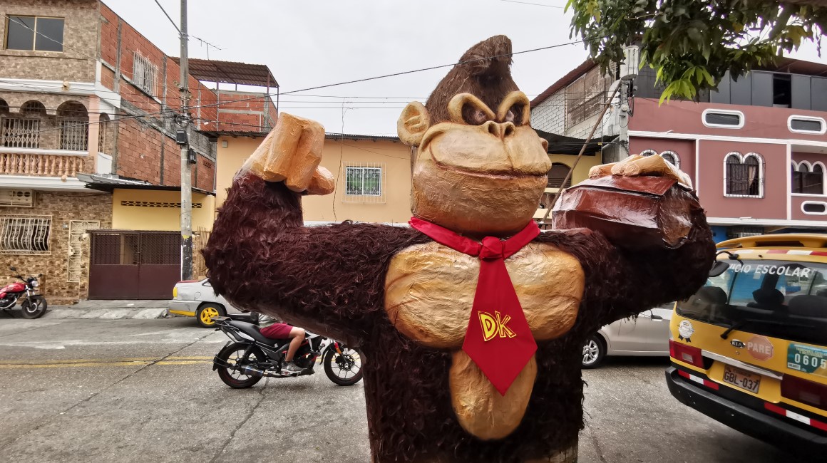 El Donkey Kong de Super Mario Bros se ubica en la calle Alcedo y la 16.