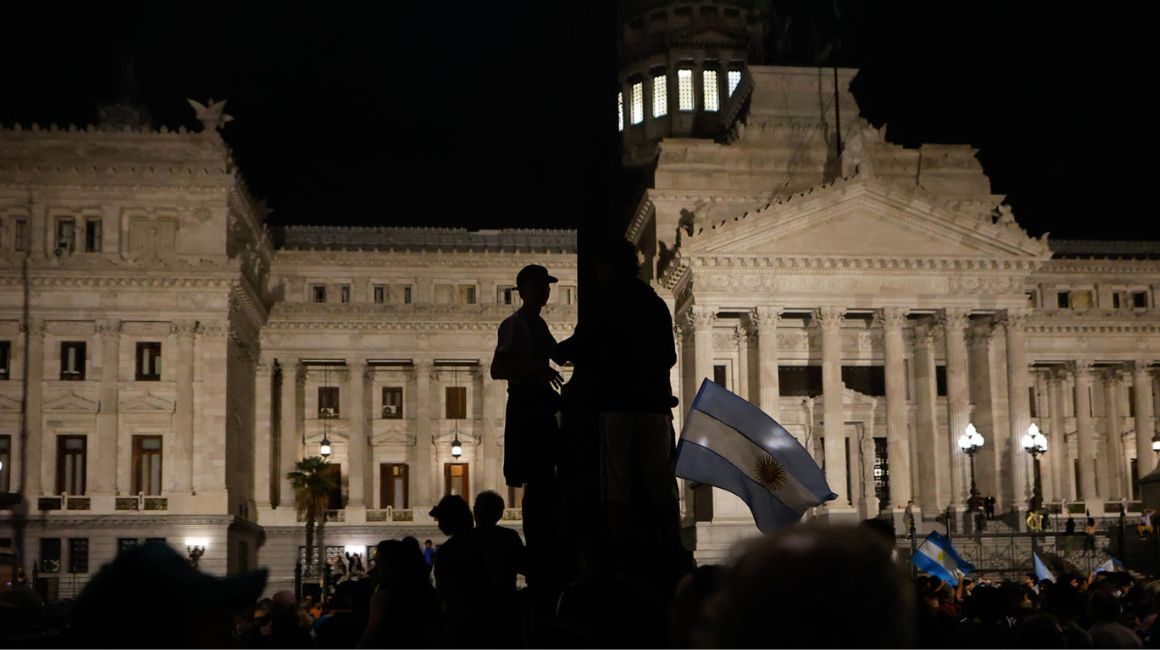 Protesta en Buenos Aires, Argentina, contra las medidas económicas de Javier Milei, el 20 de diciembre de 2023.
