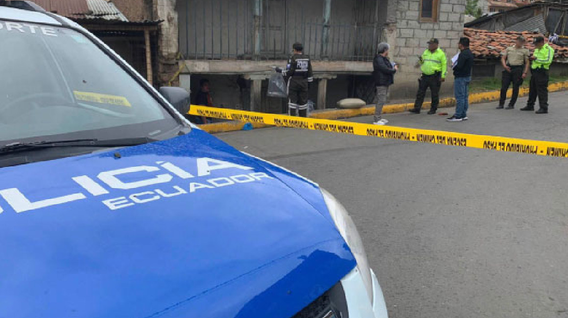 Escena del crimen de un homicidio cometido el 23 de diciembre de 2023, en Cuenca.