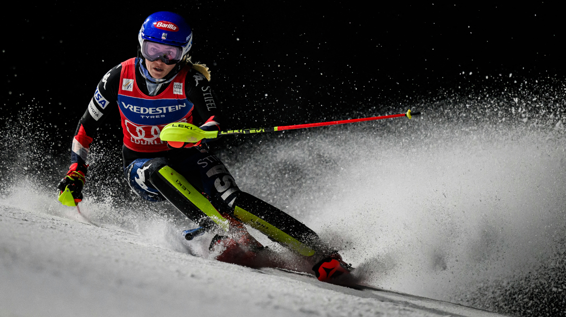 Mikaela Shiffrin compite en el Mundial de Esquí Alpino, el 21 de diciembre de 2023.