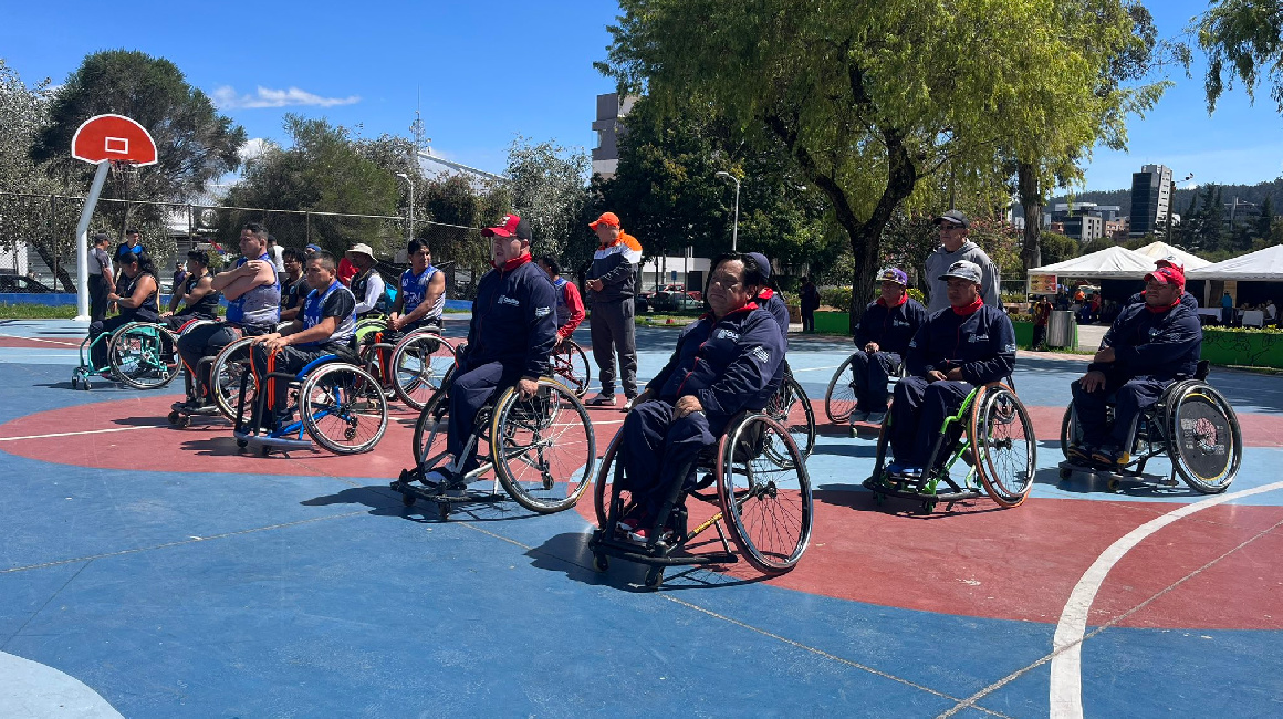 Personas con discapacidad en un evento en Quito.