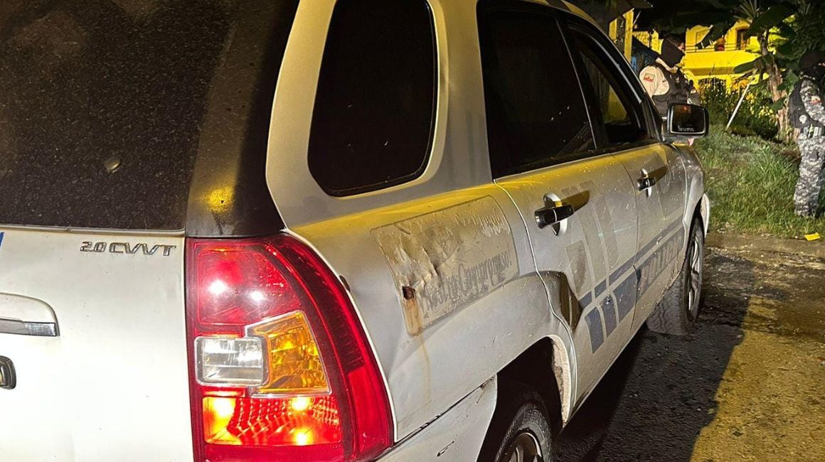 Un patrullero de la Policía fue atacado por sujetos armados en Quinindé, Esmeraldas, el 28 de diciembre de 2023.