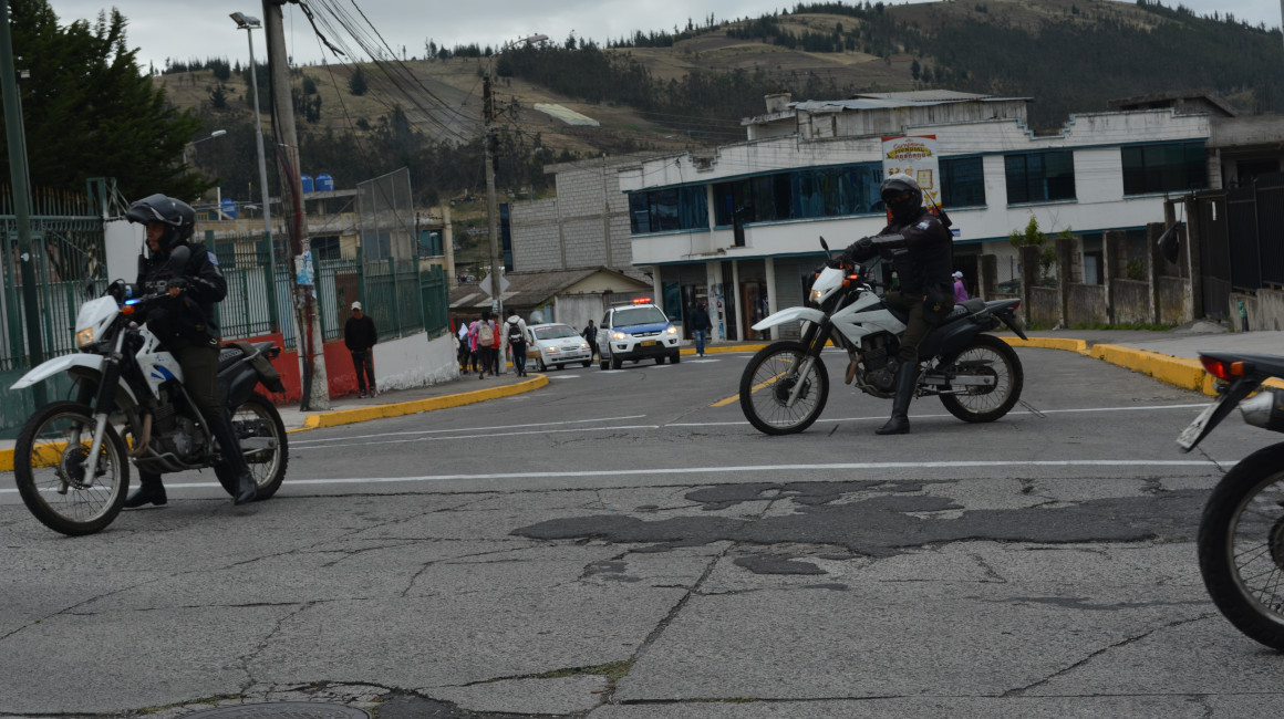 La Policía vigila los barrios de Tungurahua para combatir la delincuencia. 
